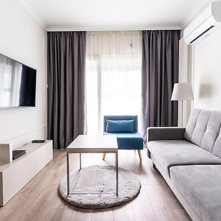 Chic & Luxury Apartment By Mennica Residence Warschau Exterior foto