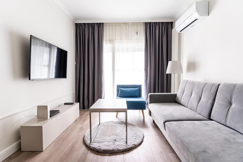 Chic & Luxury Apartment By Mennica Residence Warschau Exterior foto